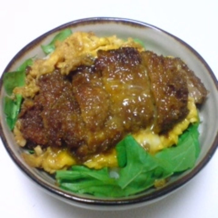 きゅうりのキューちゃん混ぜご飯のカツ丼